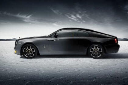 Rolls Royce Black Black Arrow lateral