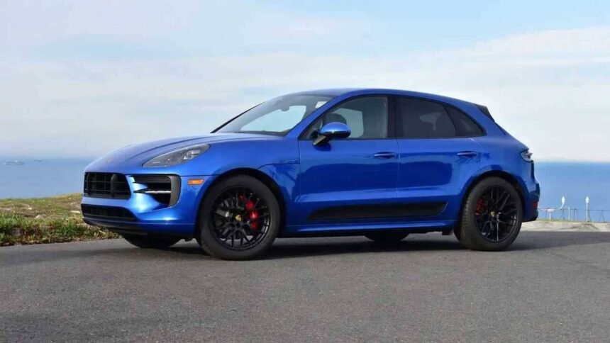 PORSCHE MACAN