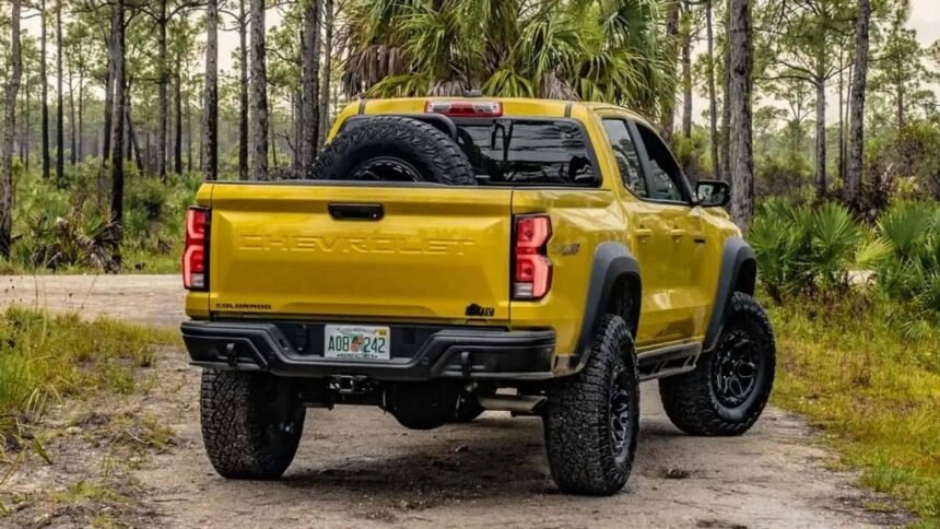 Chevrolet Colorado ZR2 Bison detras